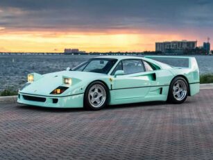 Ferrari F40 verde menta